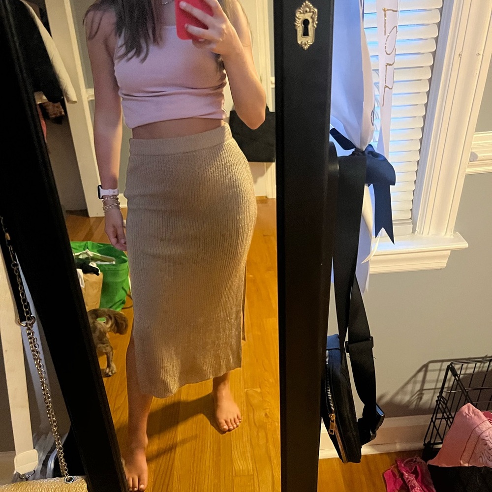 Boutique Beige Knit Skirt
